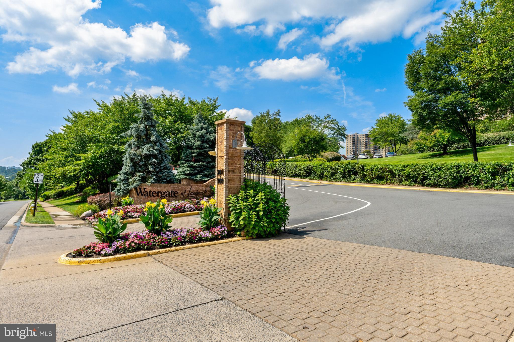 203 YOAKUM PARKWAY 618