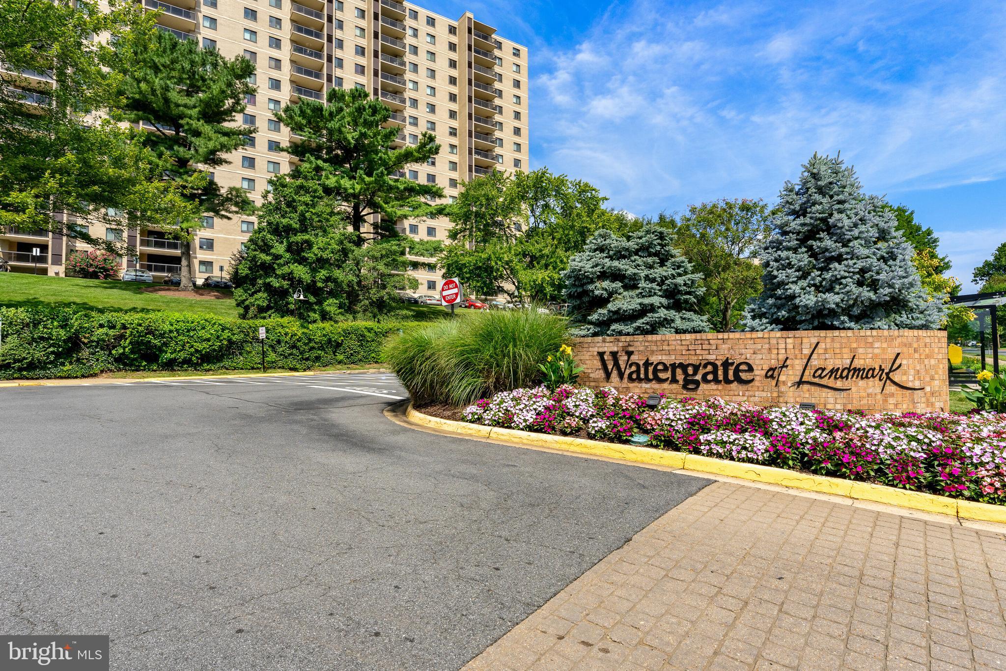 203 YOAKUM PARKWAY 618