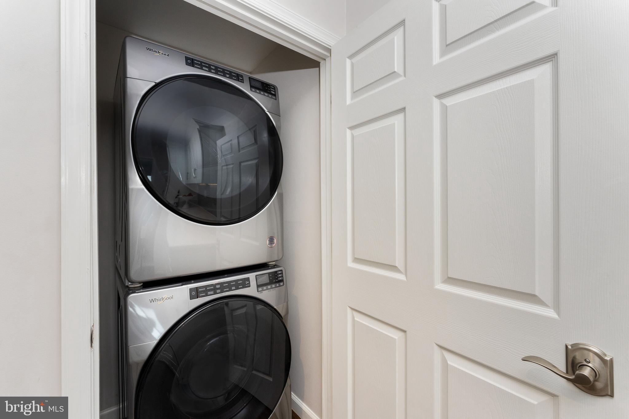 WATERGATE AT LANDMARK - Residential