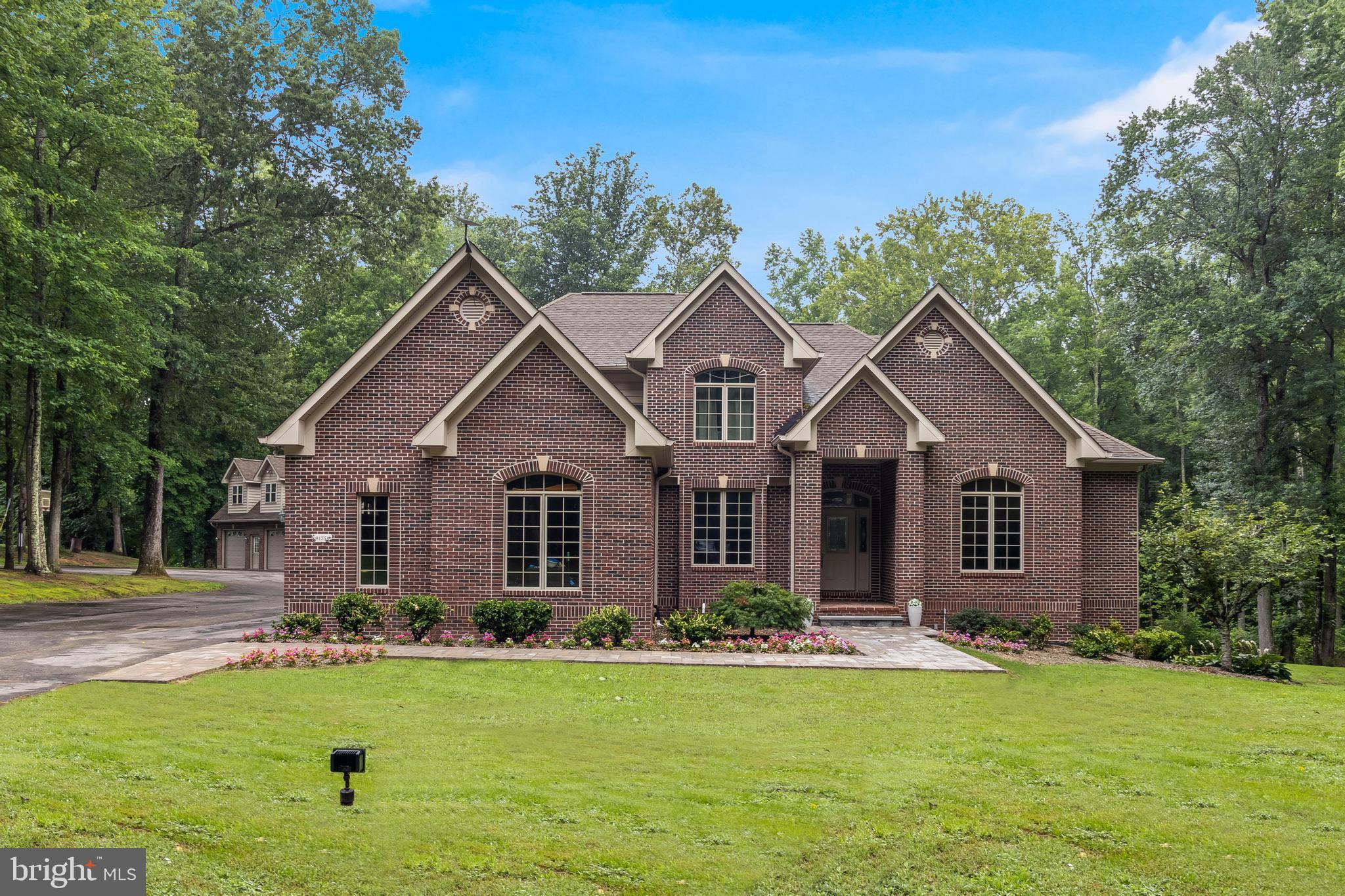 9175 DUBOIS ROAD