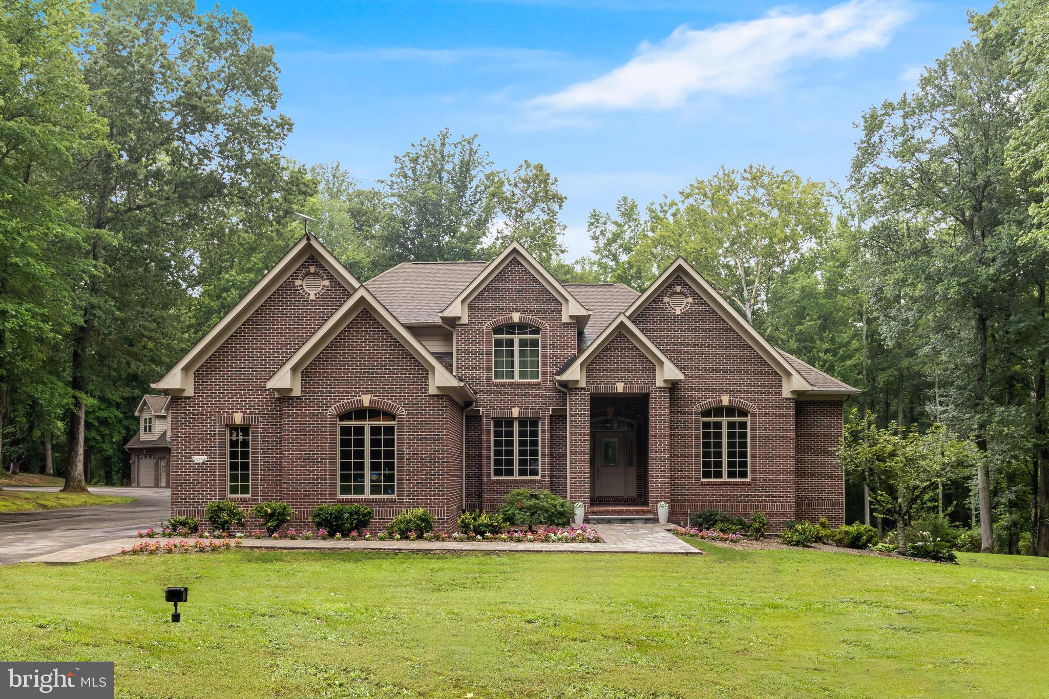 9175 DUBOIS ROAD