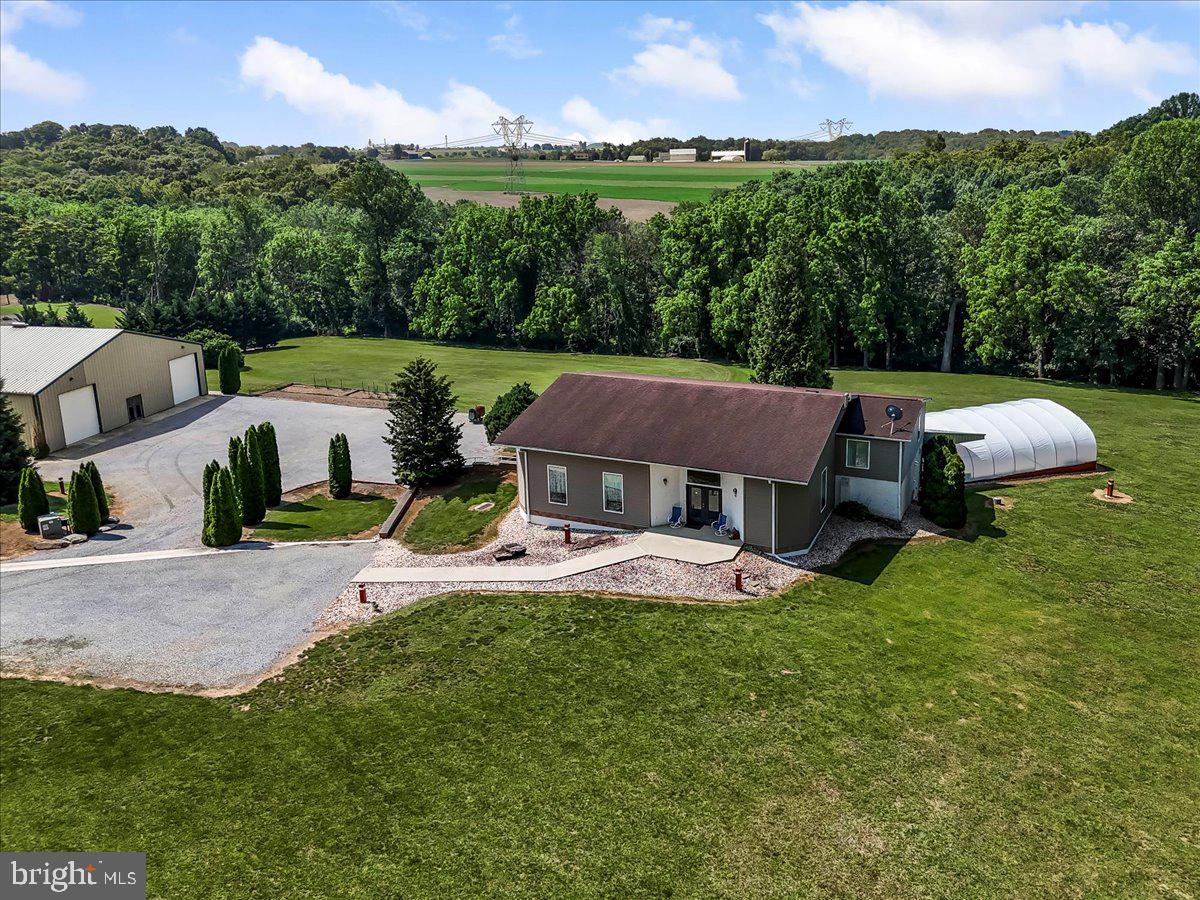 15 WOOD VALLEY LANE
