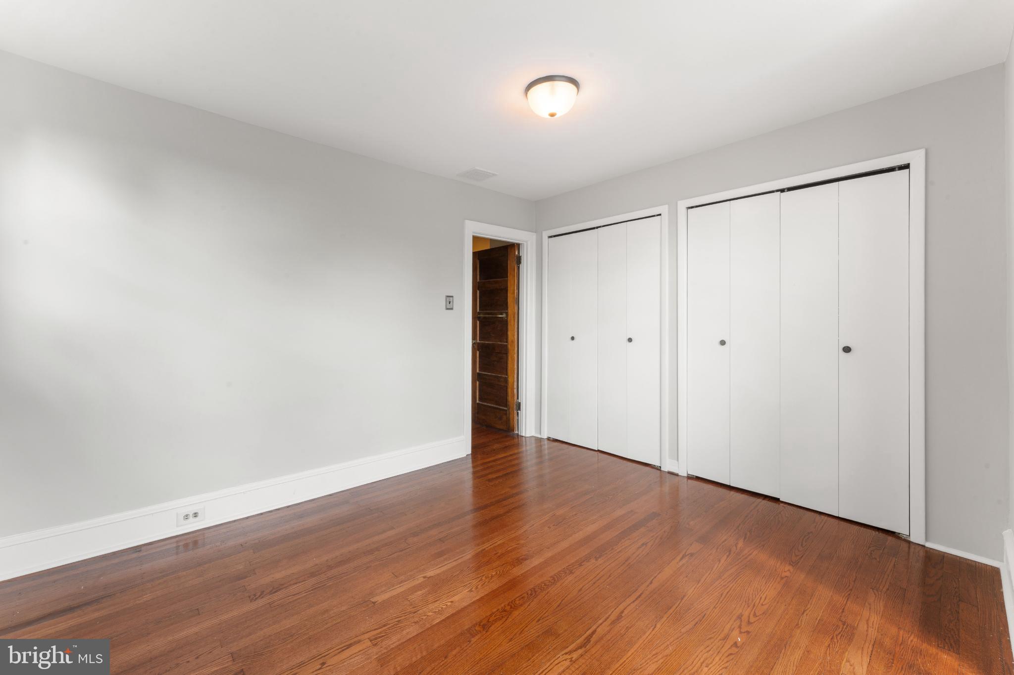 EAST FALLS - Residential