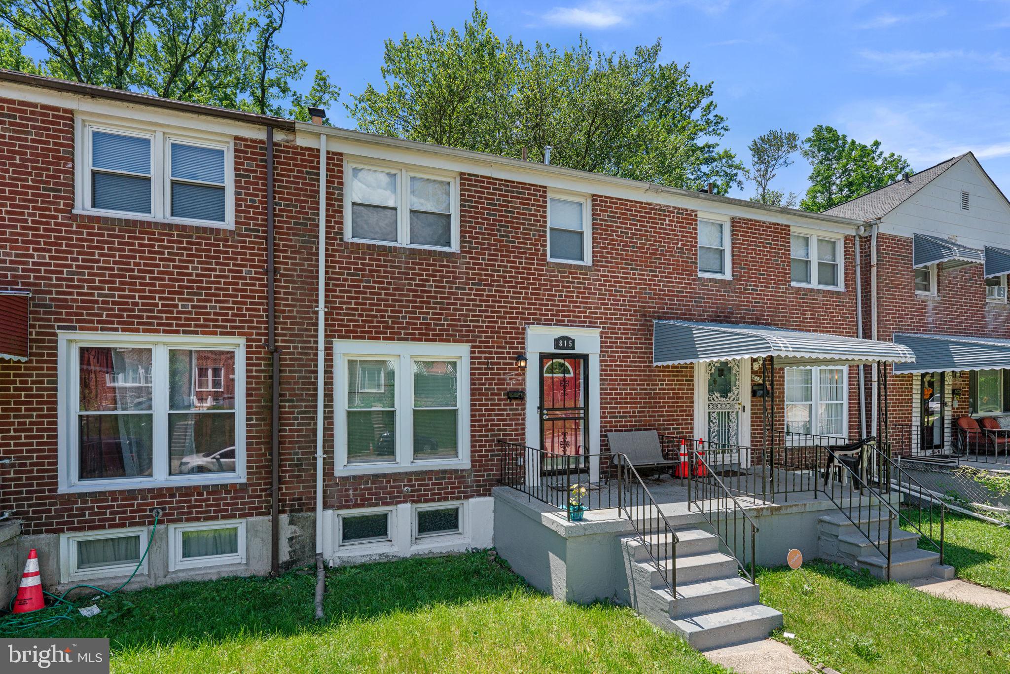 CHINQUAPIN PARK - Residential