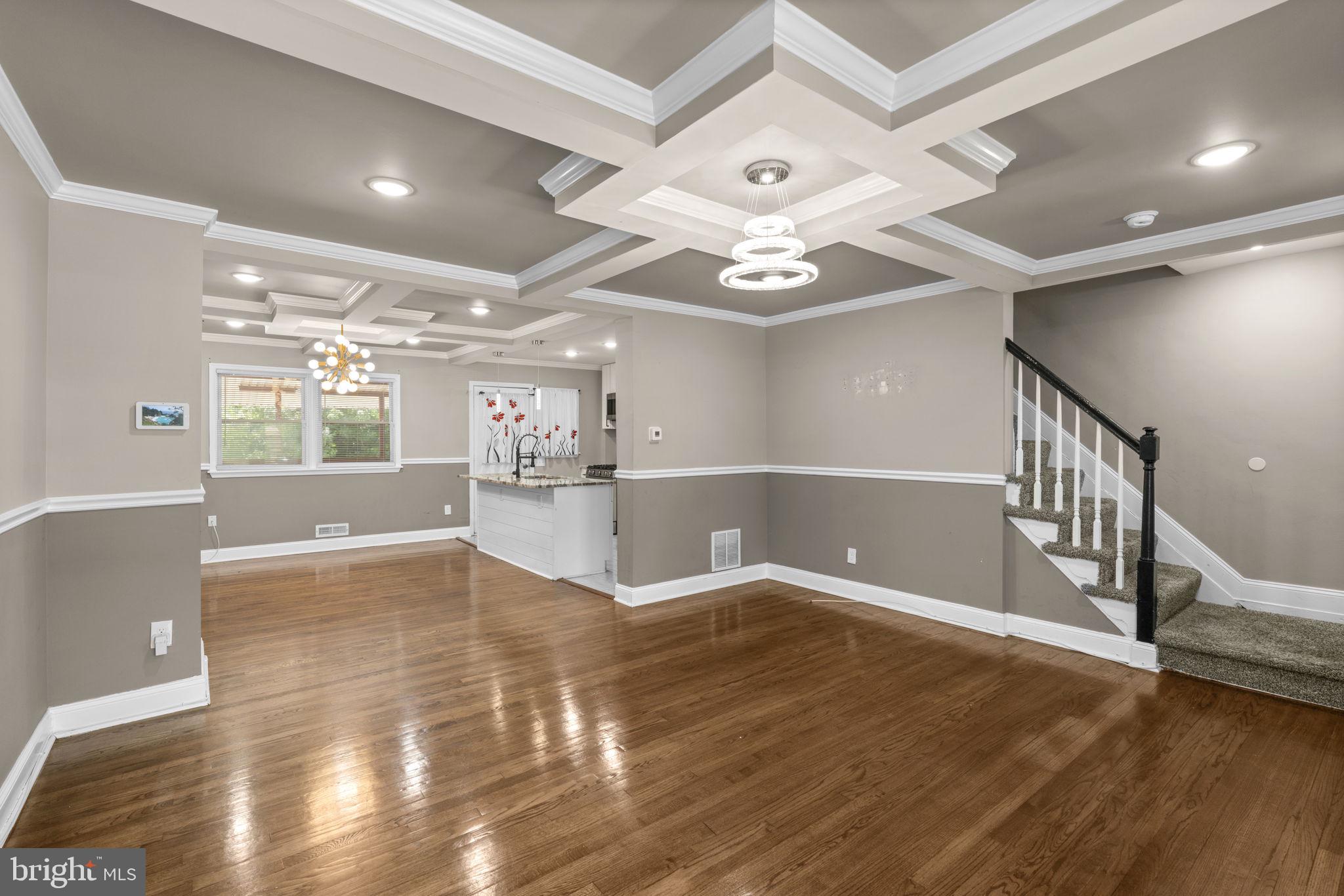 CHINQUAPIN PARK - Residential