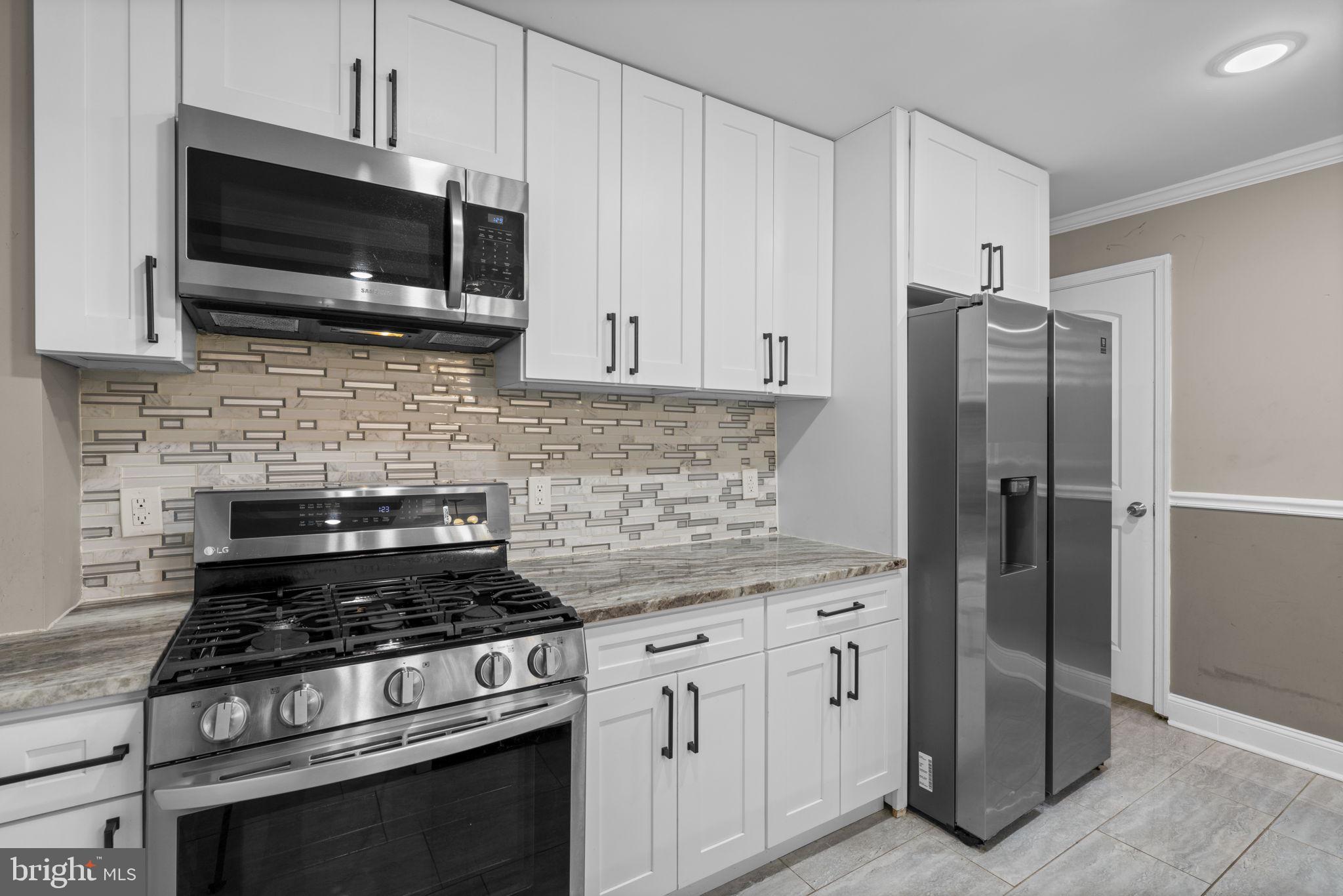 CHINQUAPIN PARK - Residential