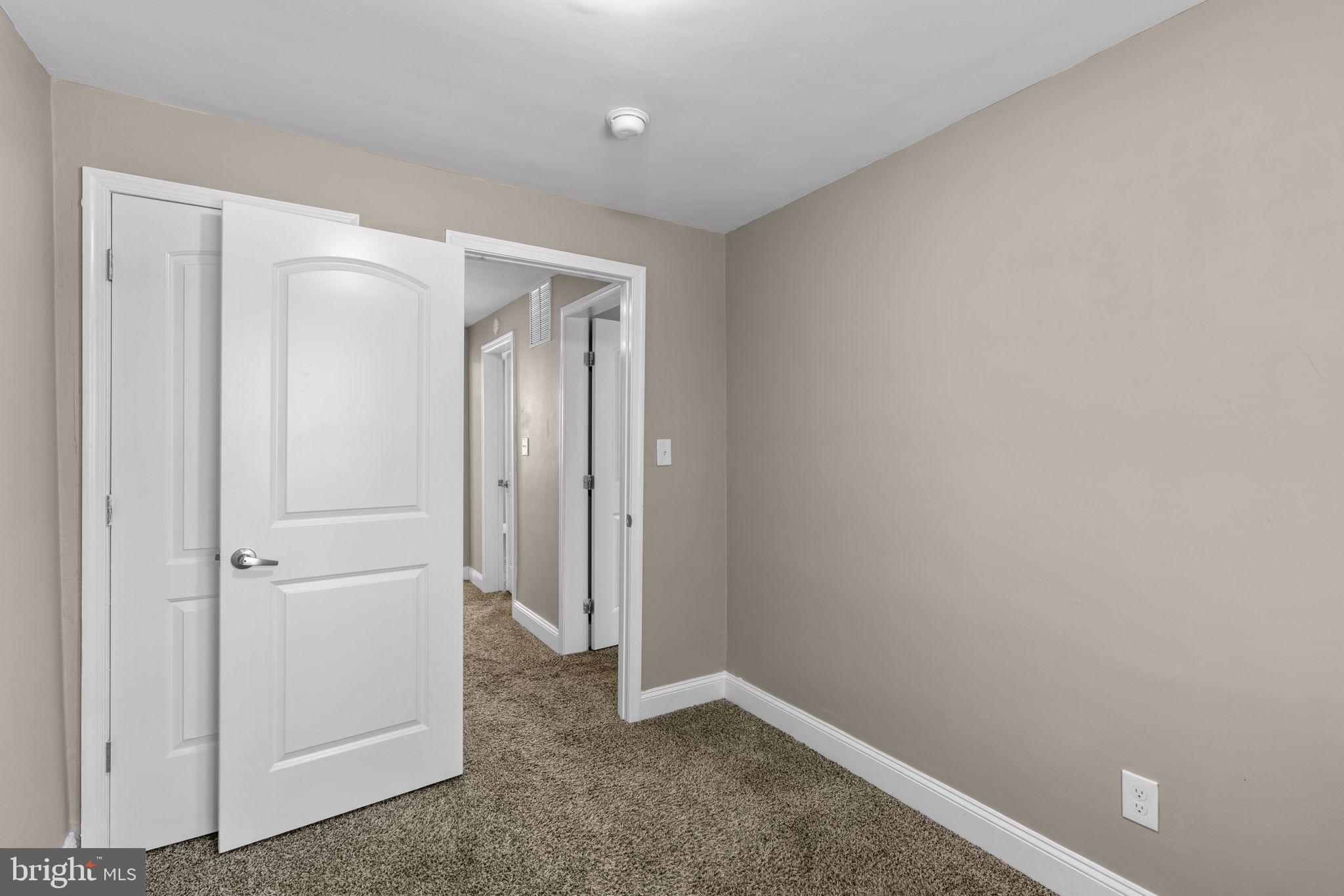 CHINQUAPIN PARK - Residential