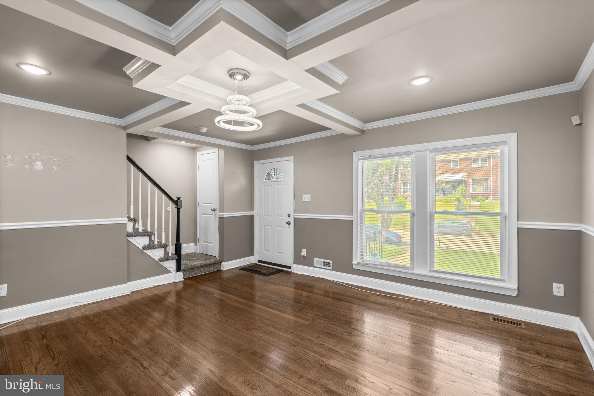 CHINQUAPIN PARK - Residential