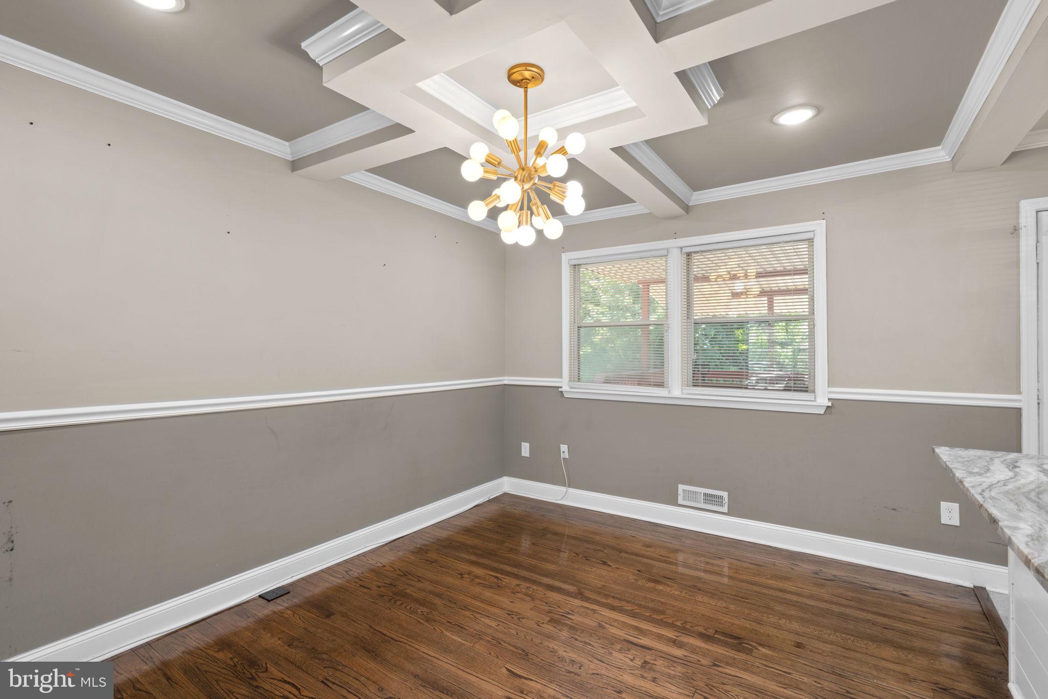 CHINQUAPIN PARK - Residential