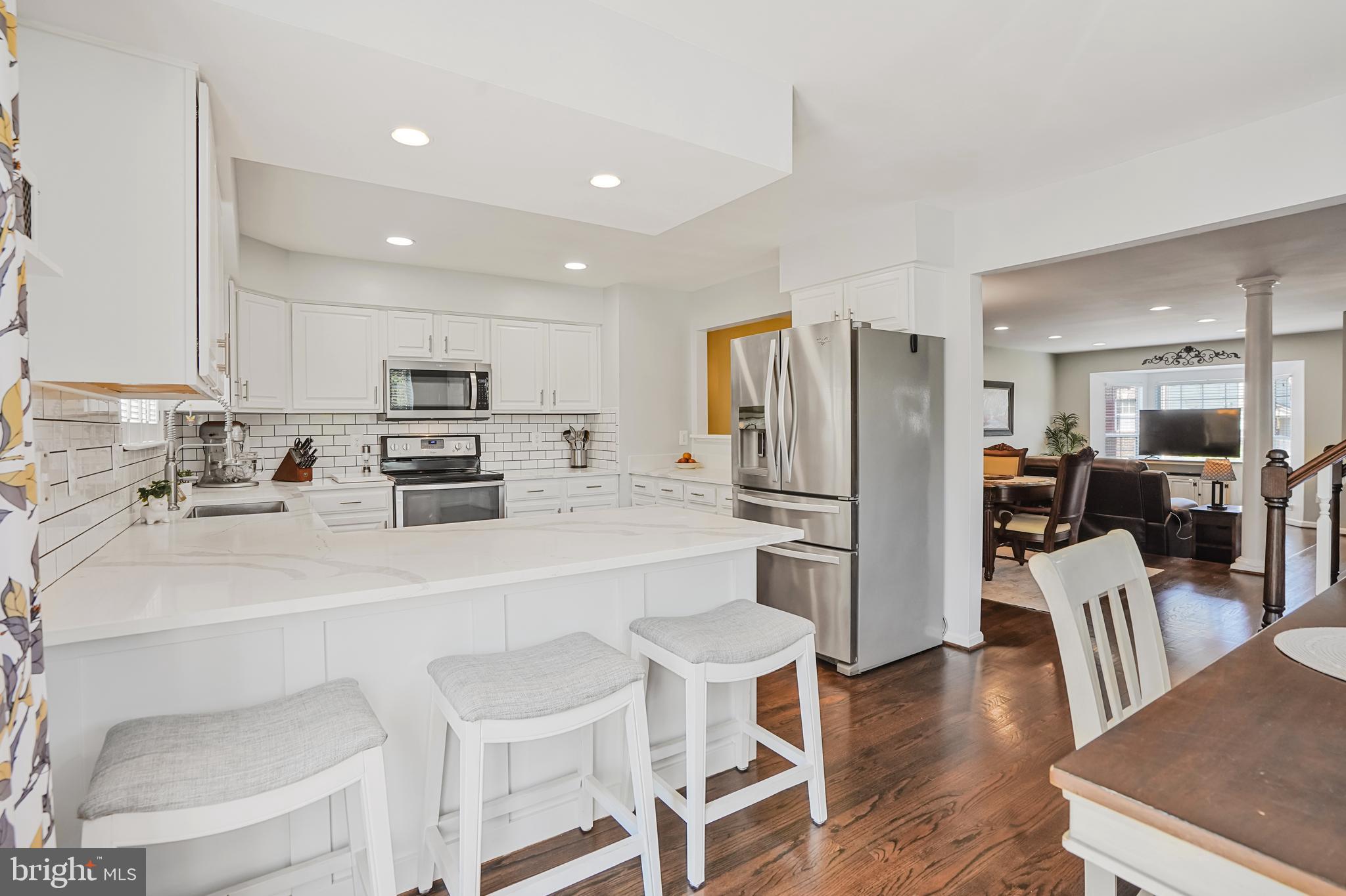 20160 HARDWOOD TERRACE