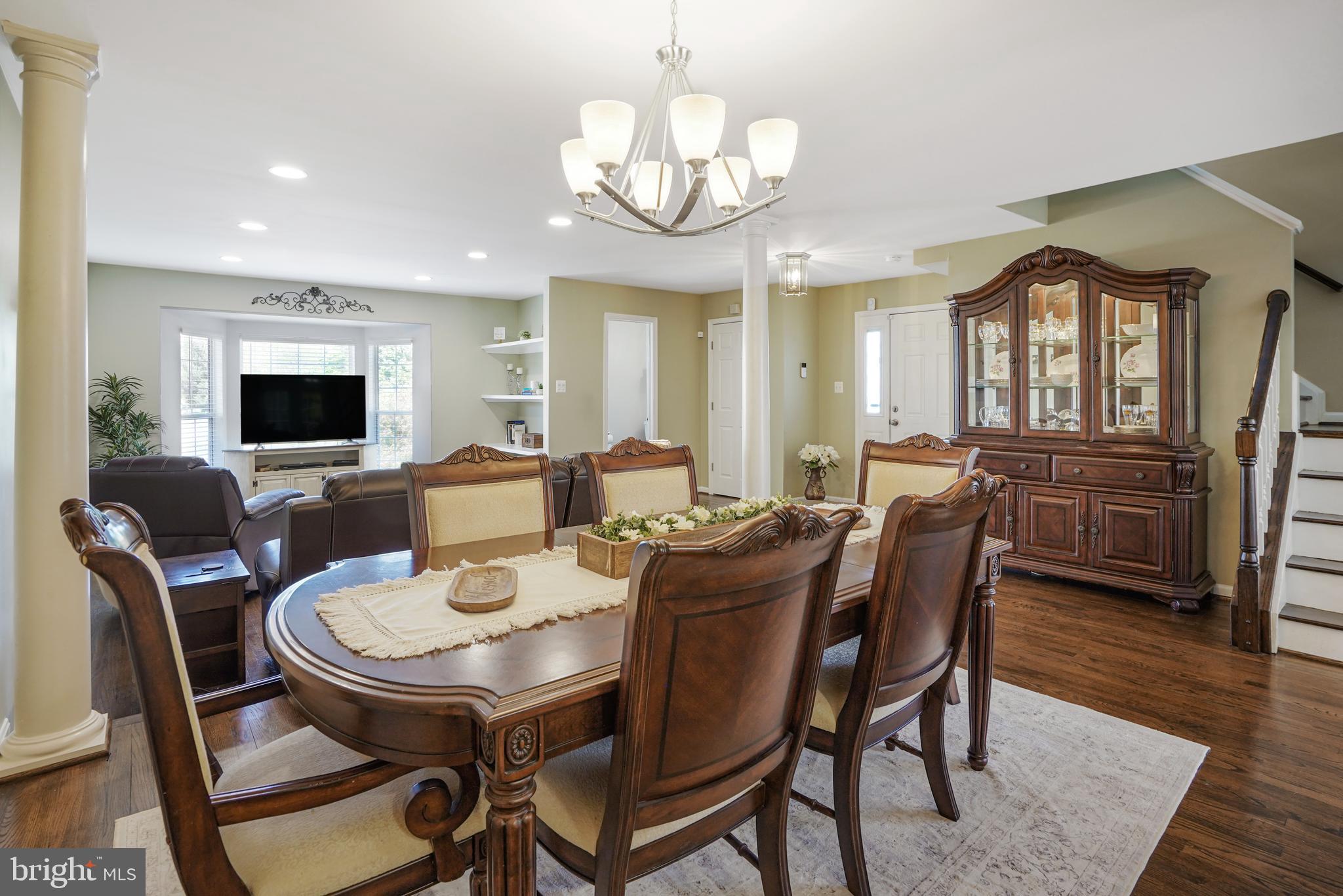 UNIVERSITY CENTER - Residential