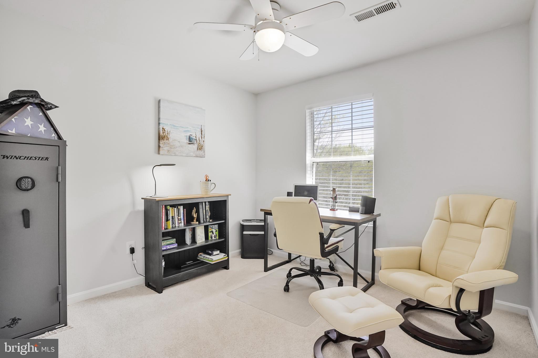 UNIVERSITY CENTER - Residential