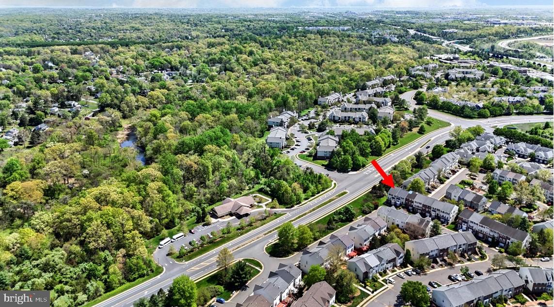 UNIVERSITY CENTER - Residential