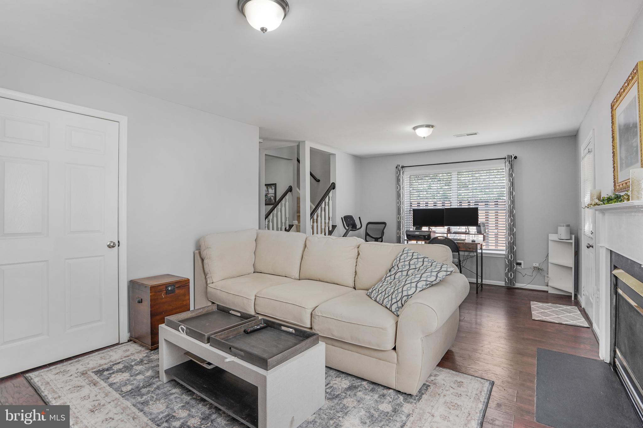 UNIVERSITY CENTER - Residential