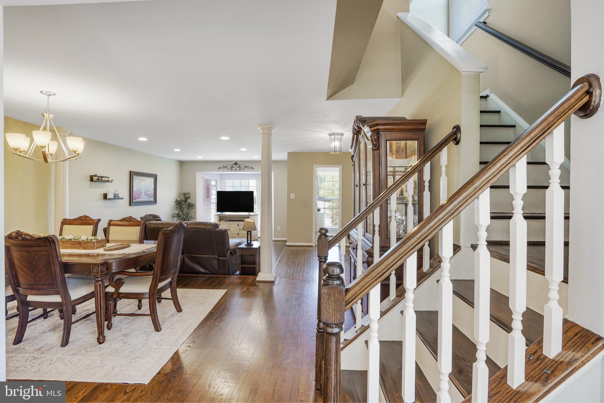 UNIVERSITY CENTER - Residential