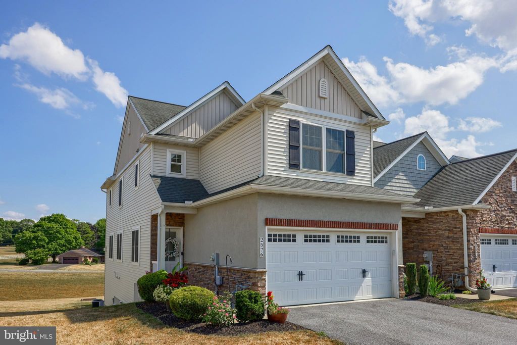 Photo of 2576 Camas Lane, East Petersburg, PA 17520 (MLS # PALA2053336)