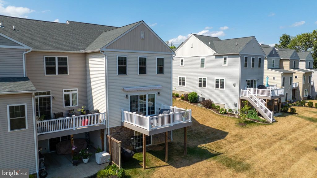 Photo of 2576 Camas Lane, East Petersburg, PA 17520 (MLS # PALA2053336)