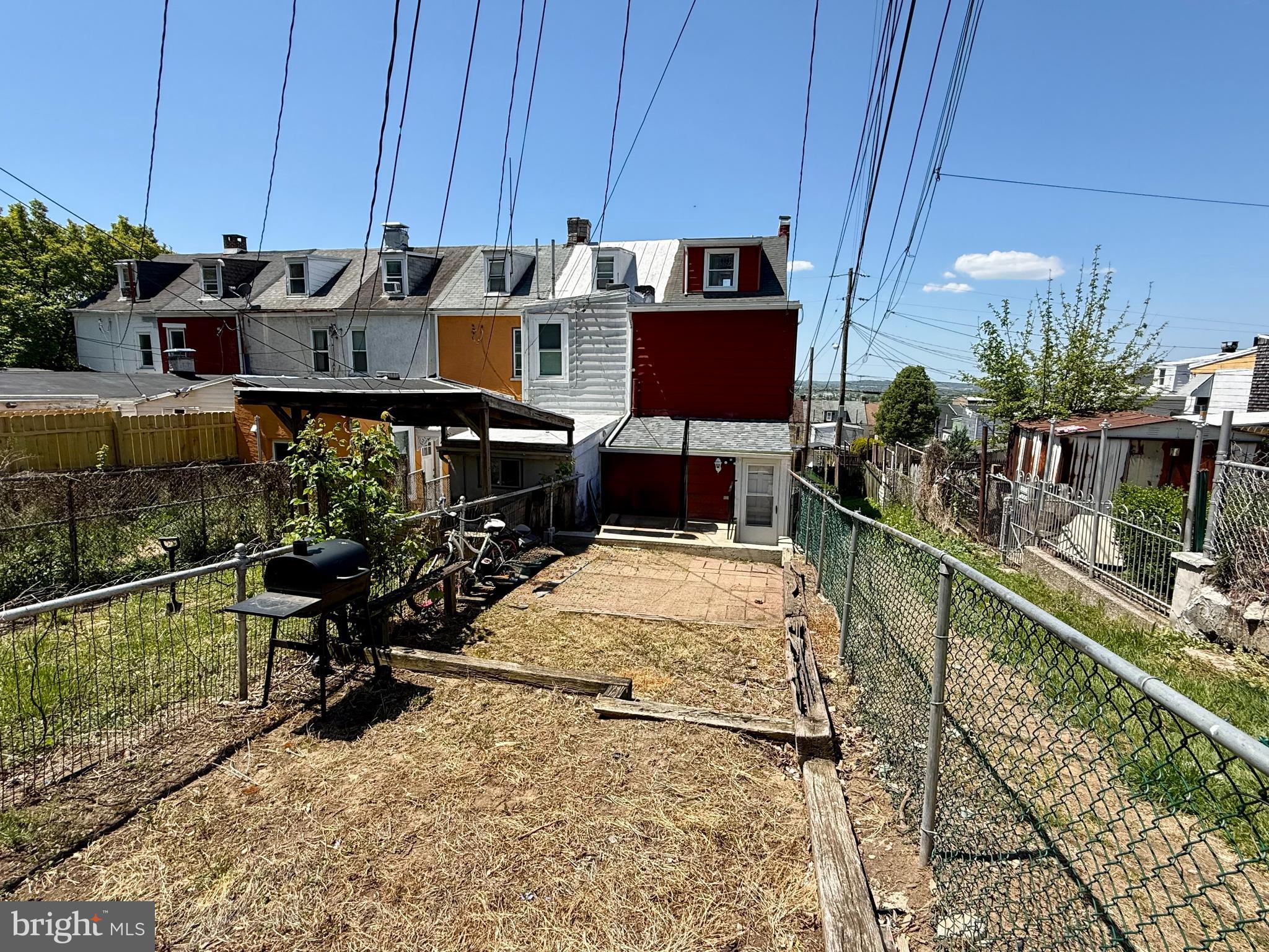 HILLTOP TERRACE - Residential