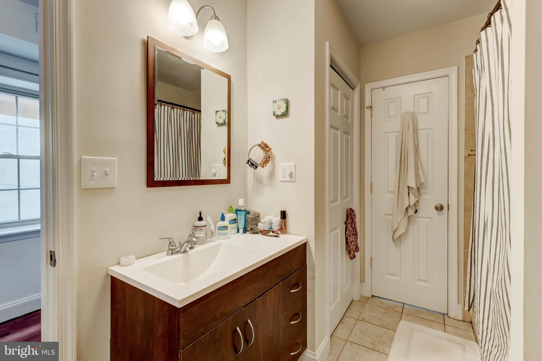 FELLS POINT HISTORIC DISTRICT - Residential Lease