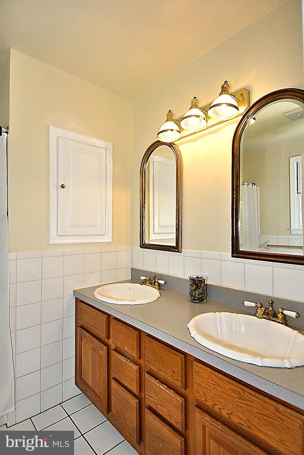 CHARTWELL - Residential