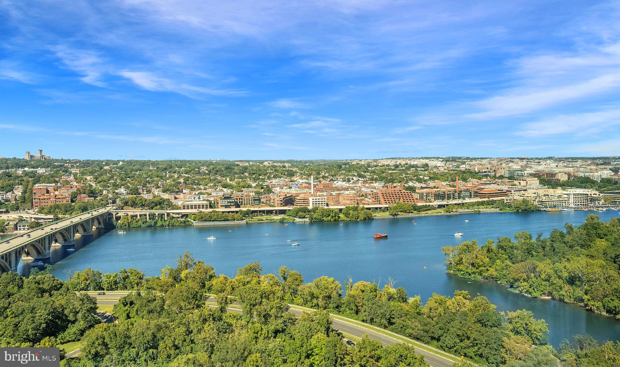 ROSSLYN - Residential