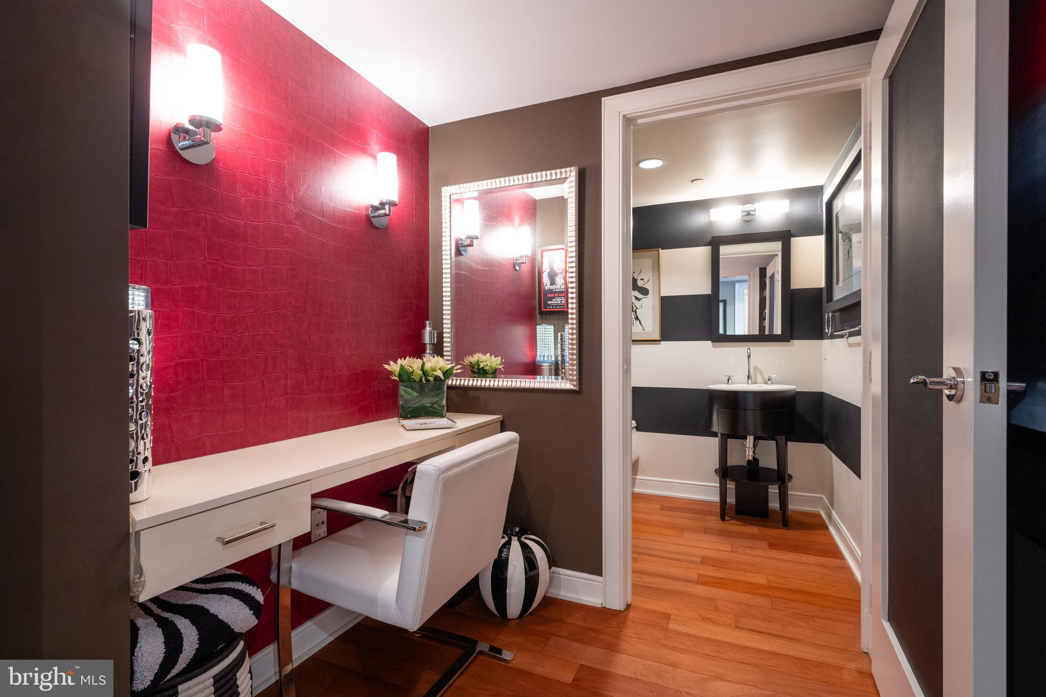 ROSSLYN - Residential