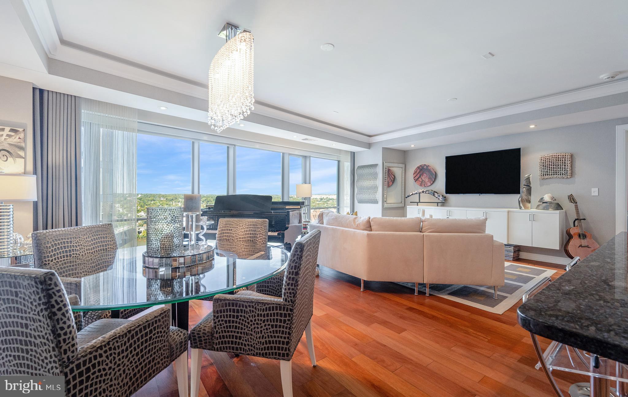 ROSSLYN - Residential