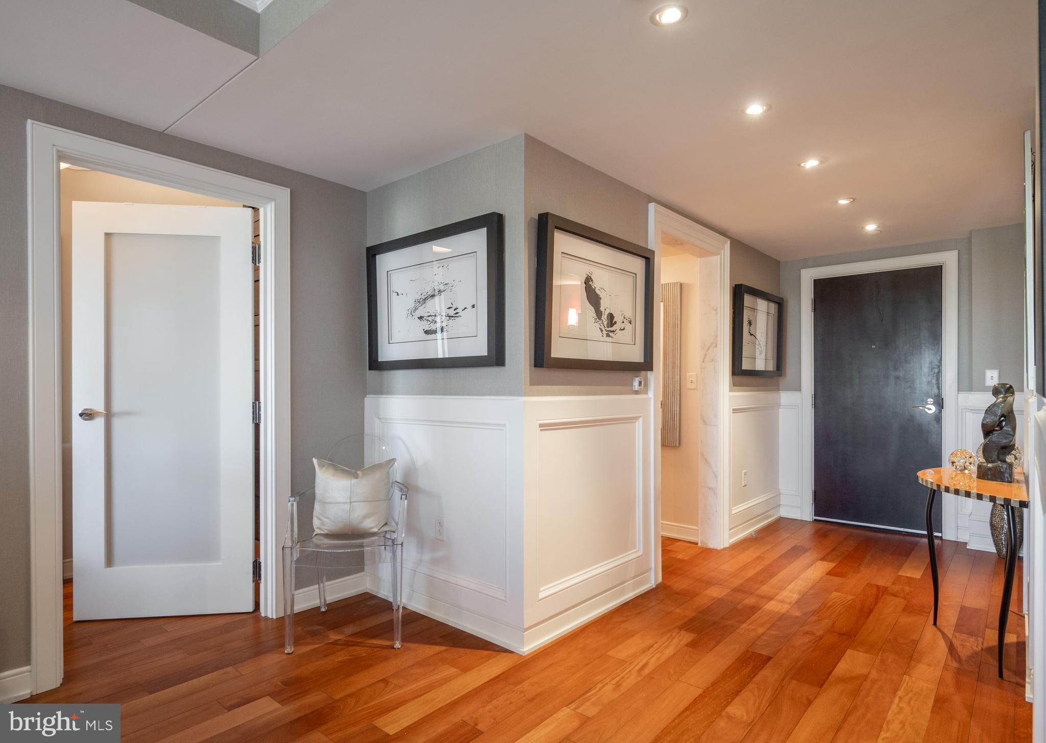 ROSSLYN - Residential