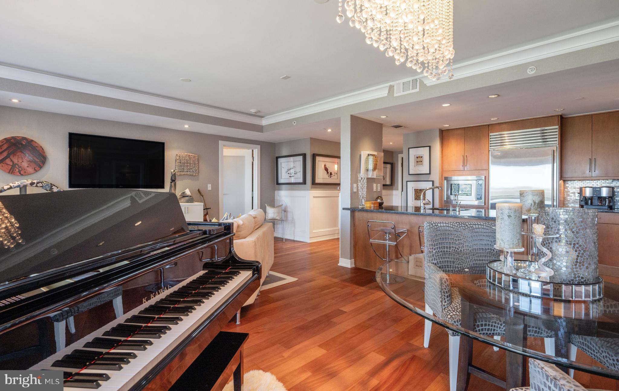 ROSSLYN - Residential