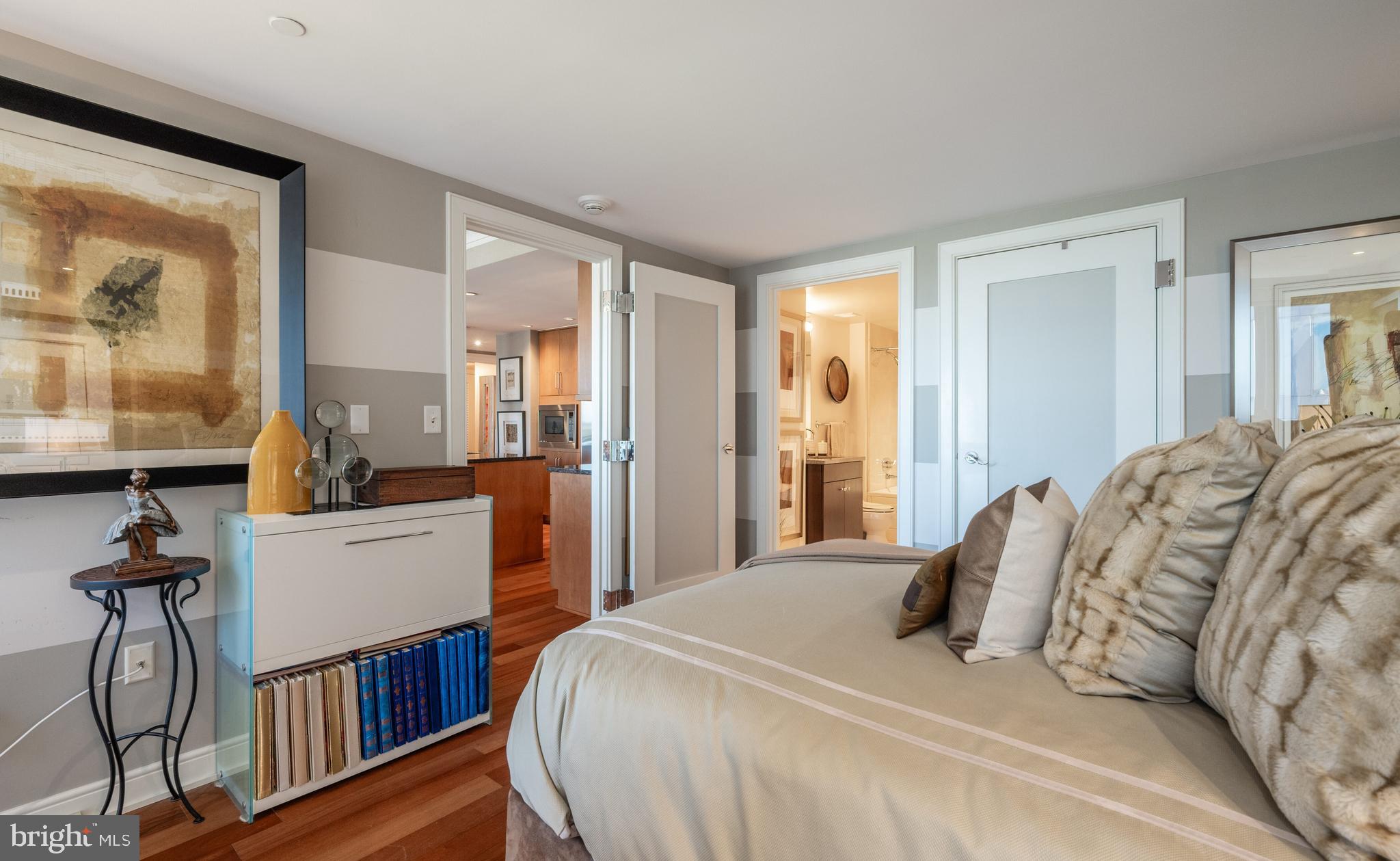 ROSSLYN - Residential