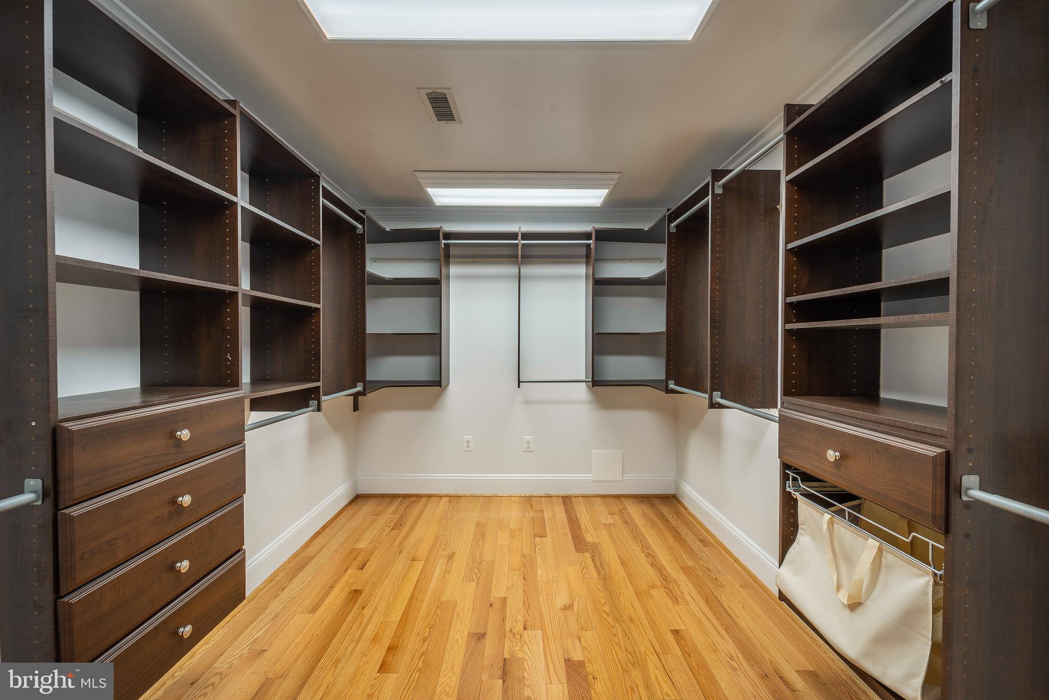 HIGHLAND - Residential