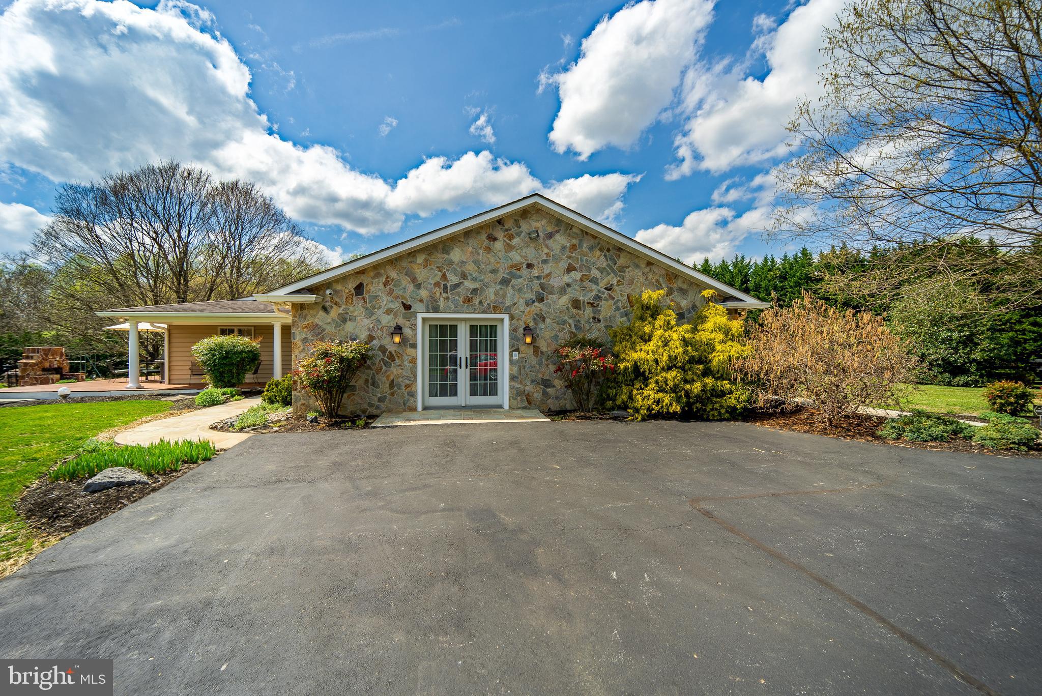 HIGHLAND - Residential