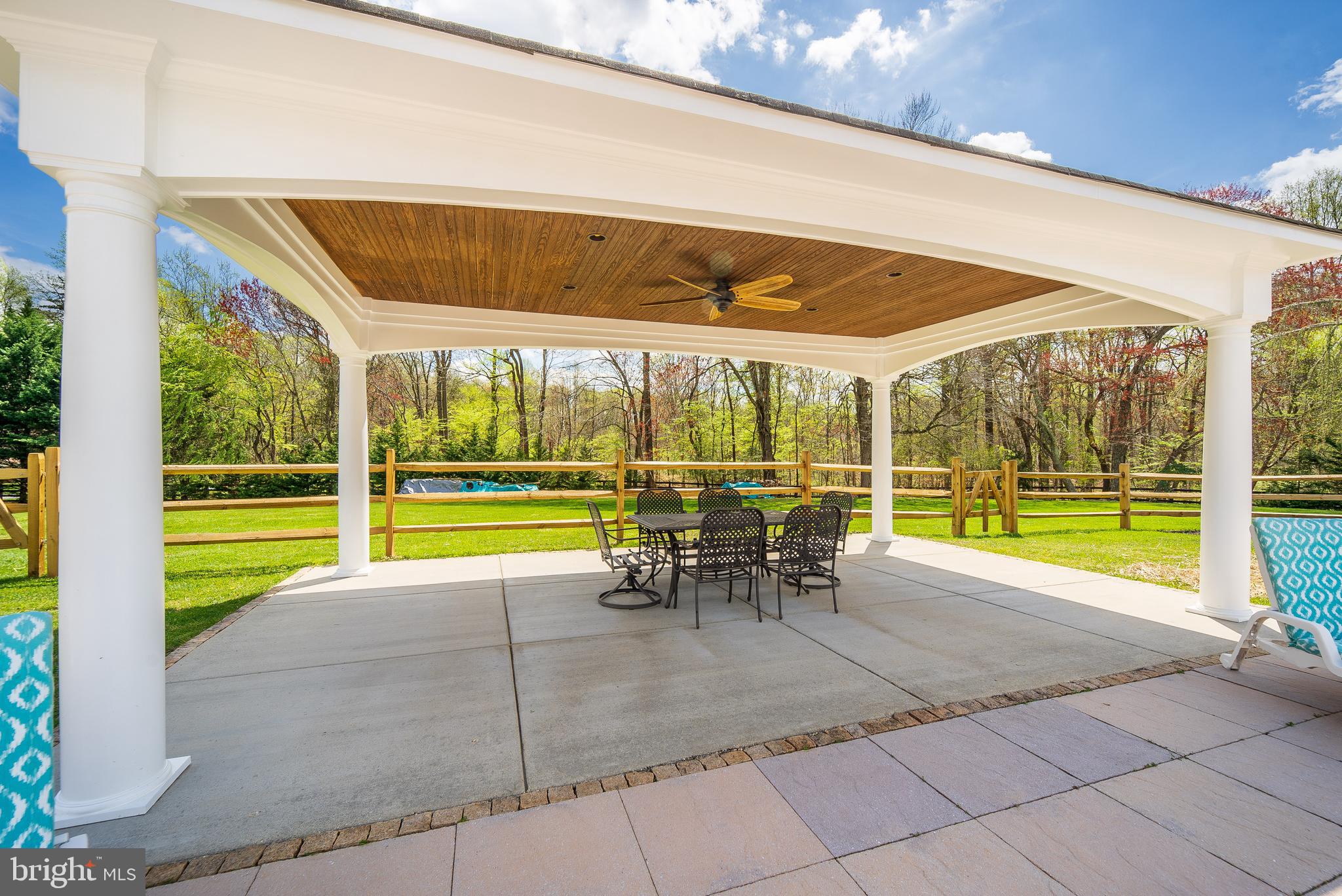 HIGHLAND - Residential