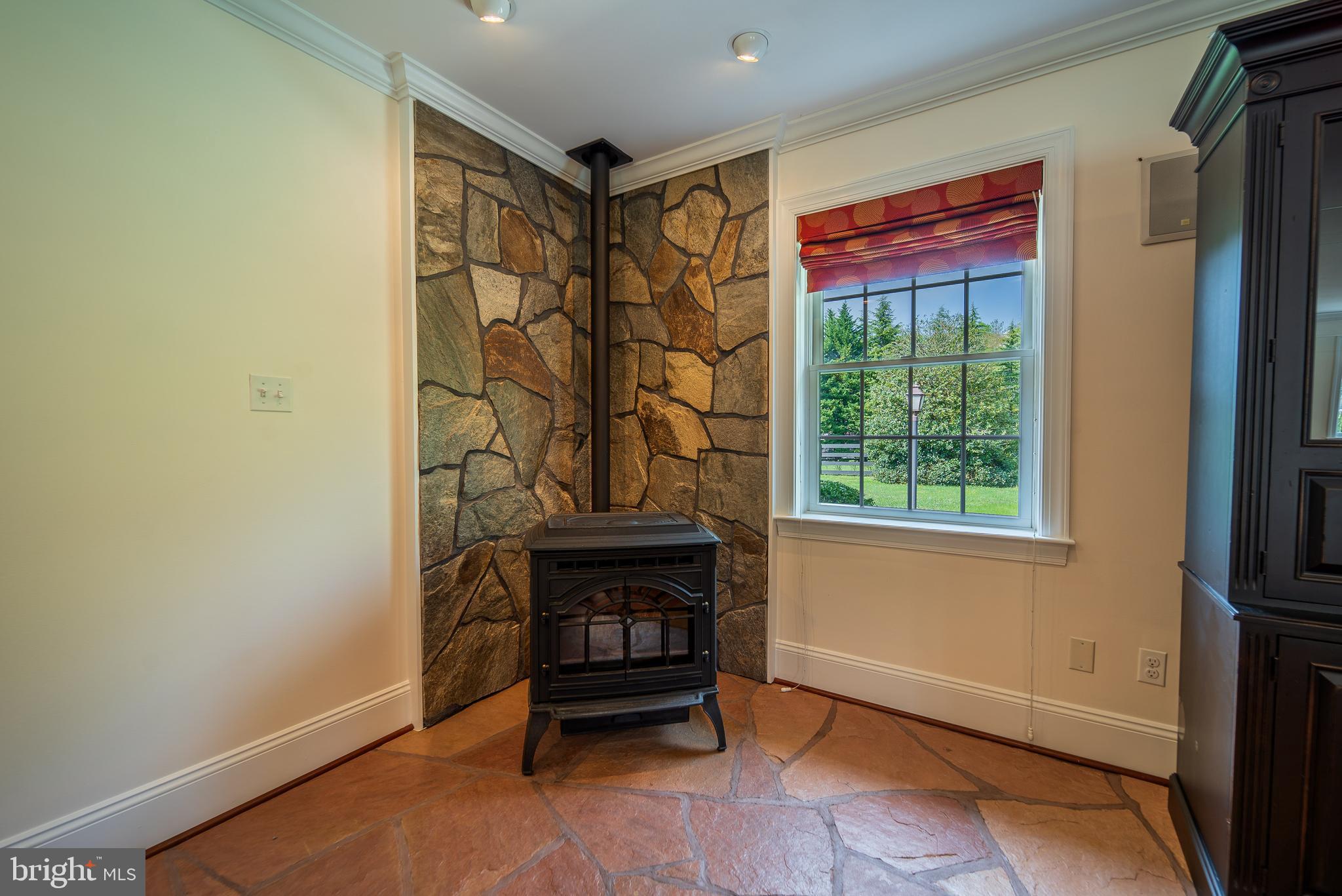 HIGHLAND - Residential