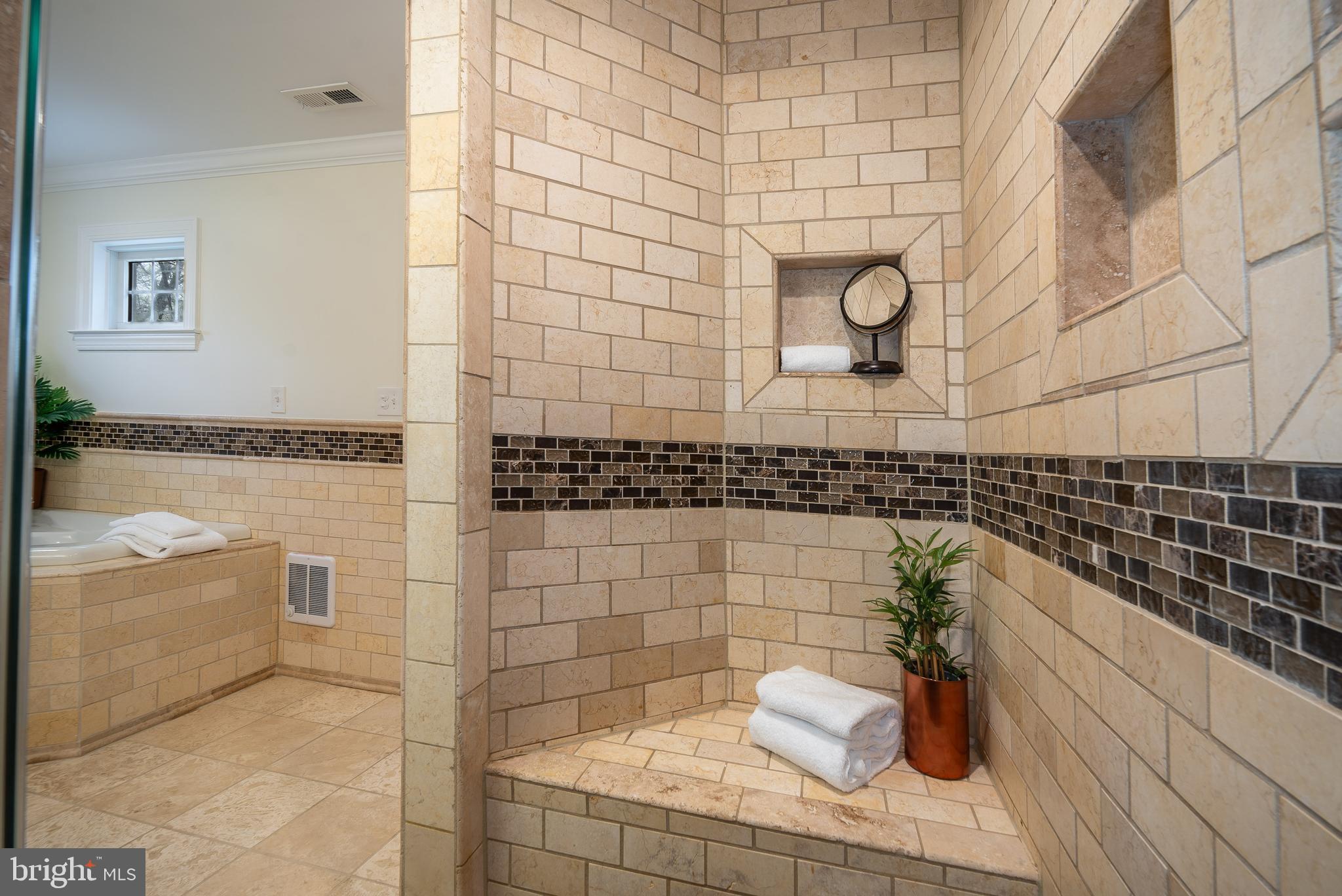 HIGHLAND - Residential