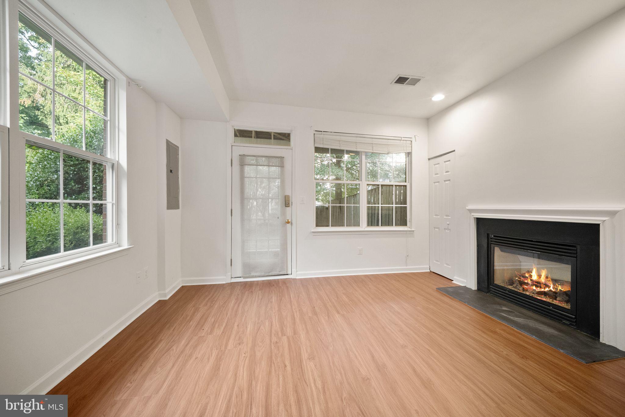 20423 TRAILS END TERRACE