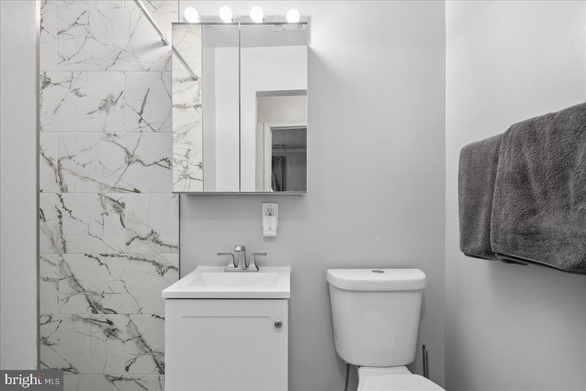 CEDAR GROVE PARK - Residential