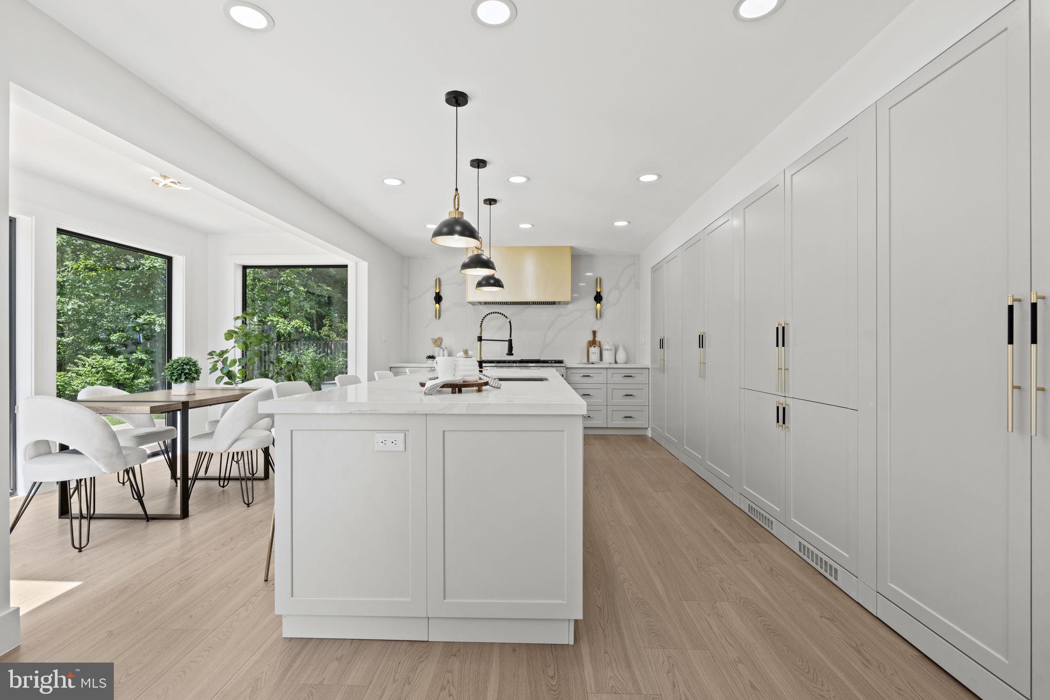 WILLOWBROOK - Residential