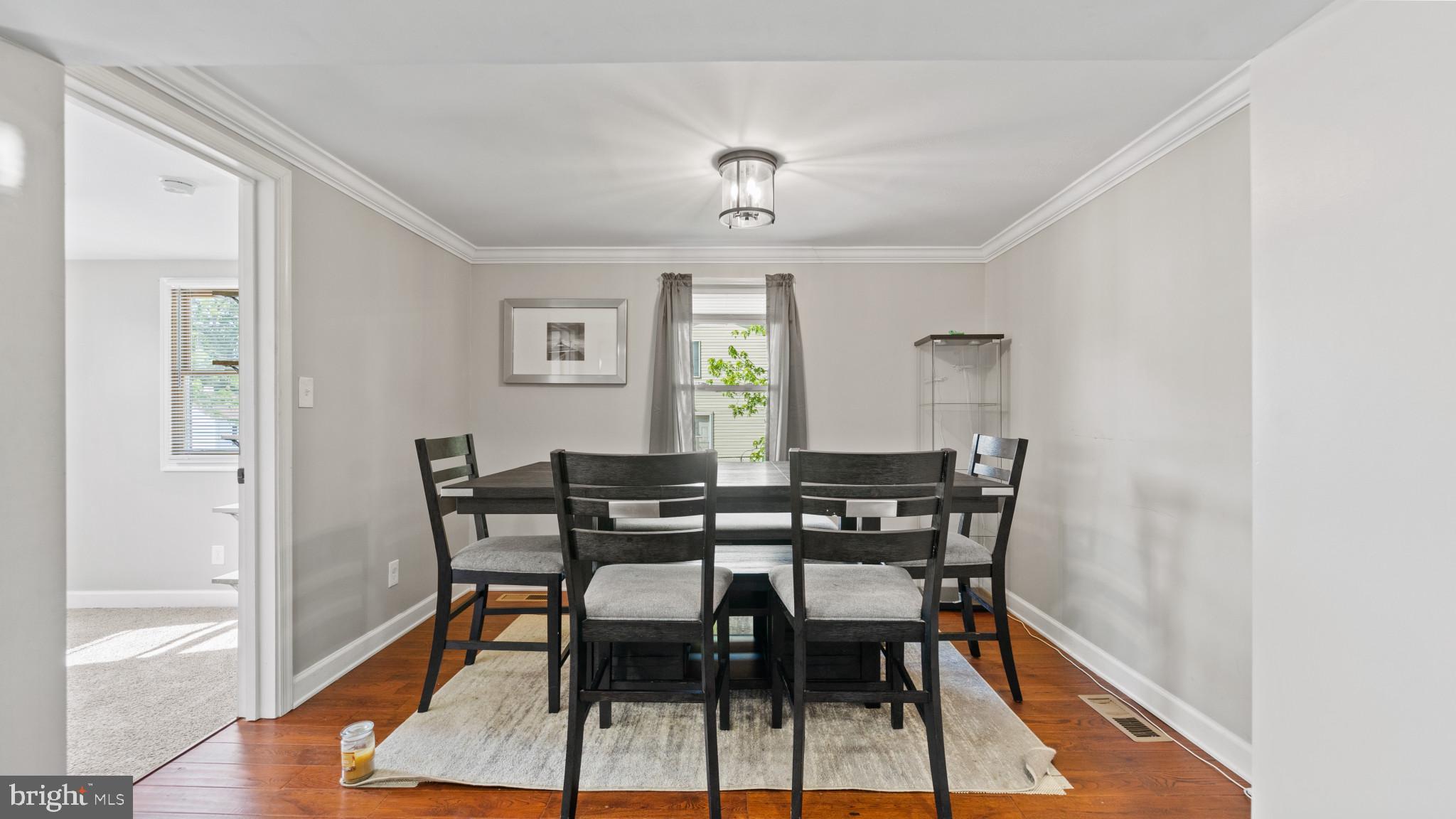 EDGEWATER - Residential