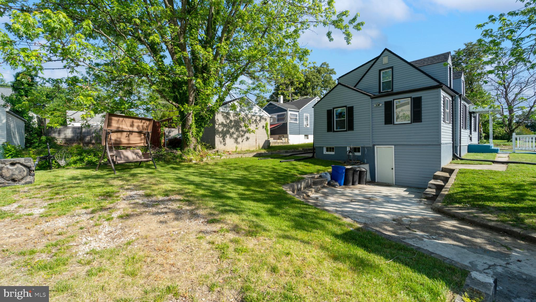 EDGEWATER - Residential