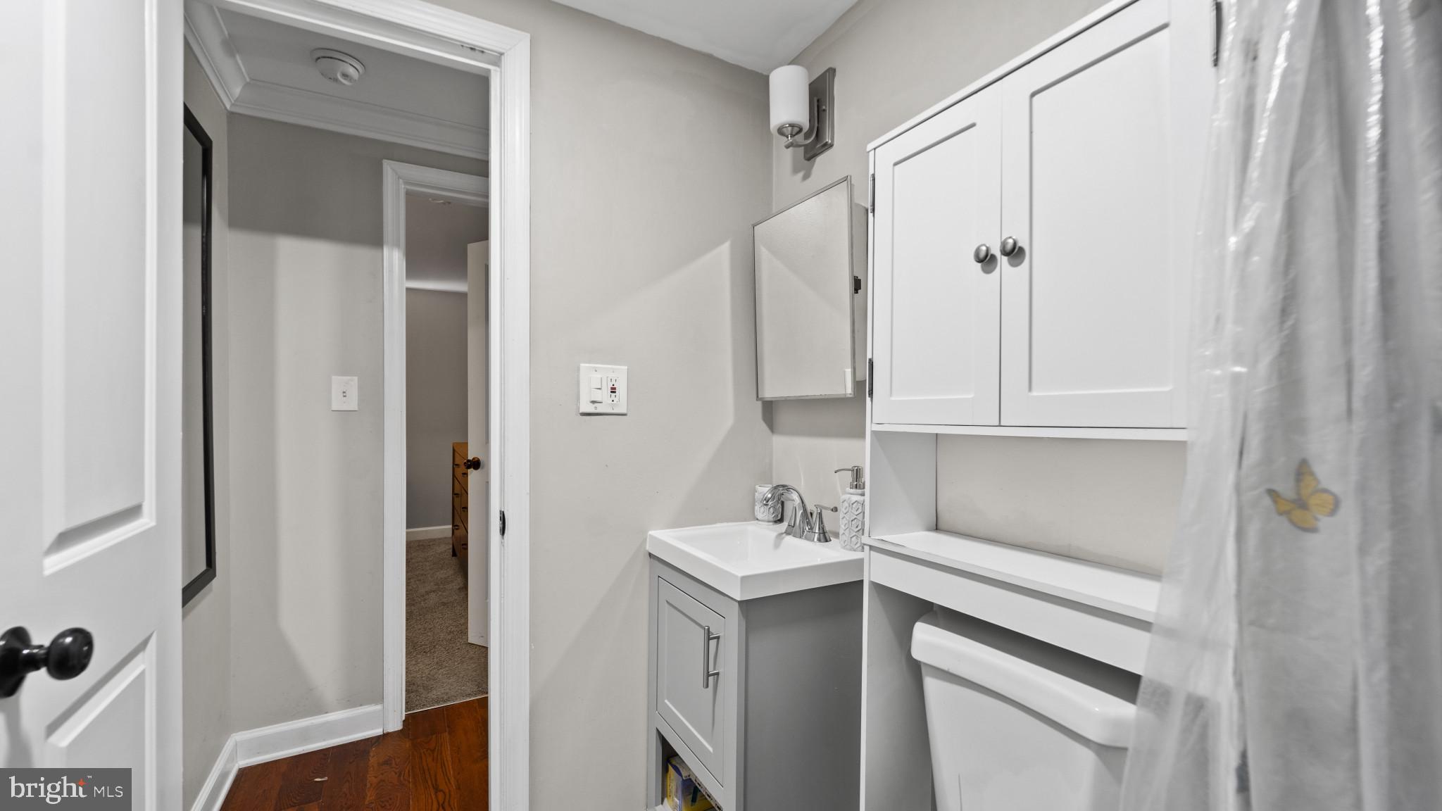 EDGEWATER - Residential