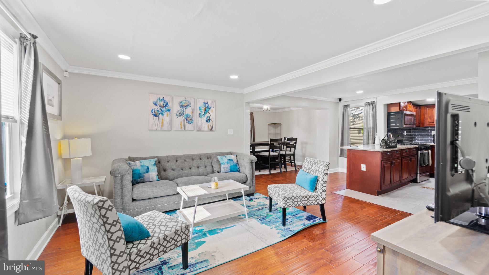 EDGEWATER - Residential