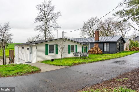 Photo of 294 Turtle Hill Road, Ephrata, PA 17522 (MLS # PALA2049154)
