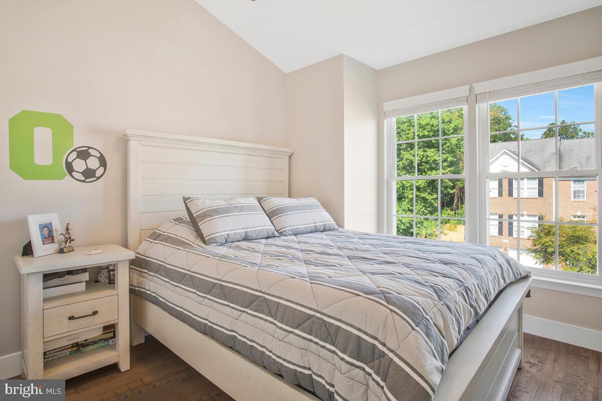 CROFTON MANOR - Residential