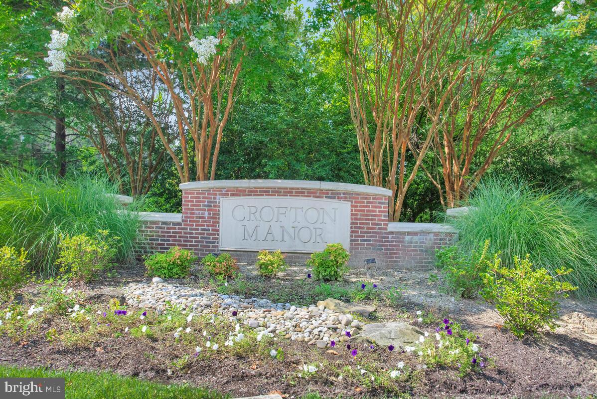 CROFTON MANOR - Residential