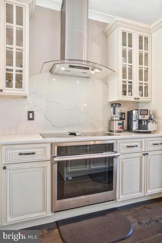 CROFTON MANOR - Residential