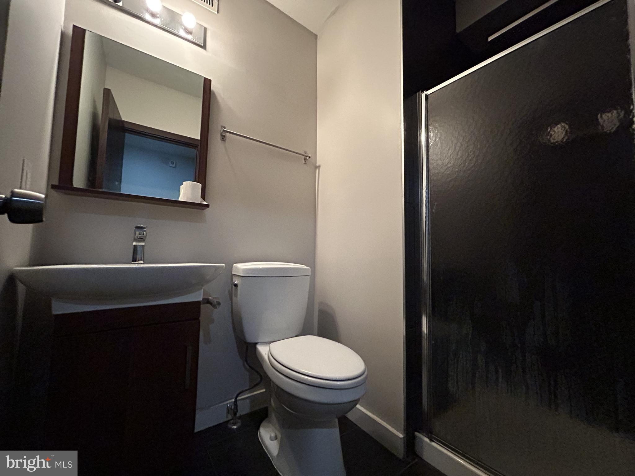 TEMPLE UNIVERSITY - Residential Lease