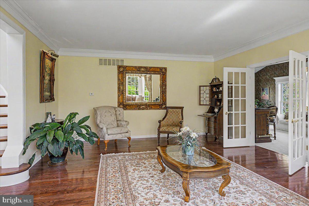 SYMPHONY AT SOLEBURY - Residential
