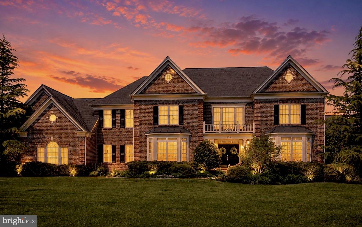 SYMPHONY AT SOLEBURY - Residential