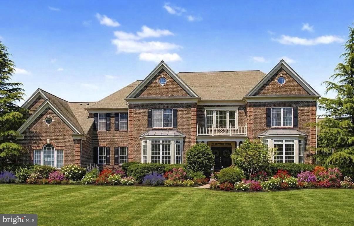 SYMPHONY AT SOLEBURY - Residential